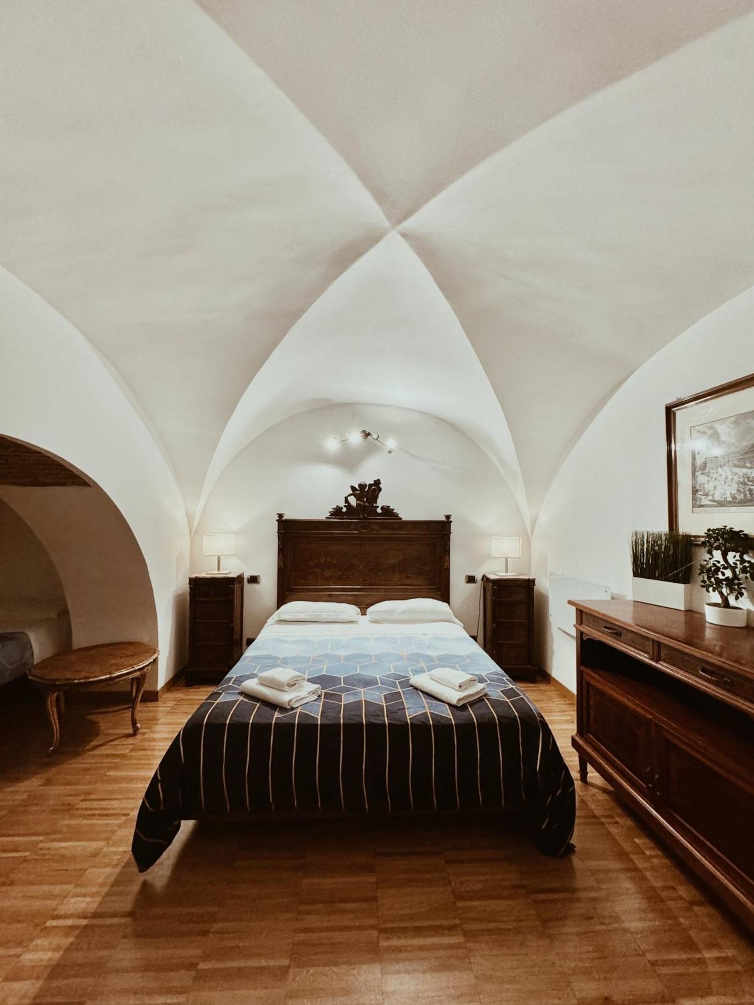 Residenza Tritone Luxury Guest House Trevi Fountain Roma Exterior foto